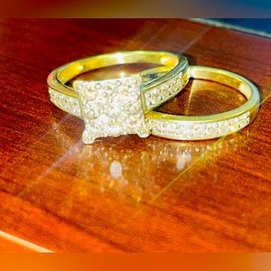 1.00 Carat 10 K Gold Bridal Set